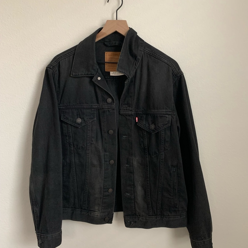 Levi’s Black denim jacket